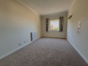Bedroom- click for photo gallery